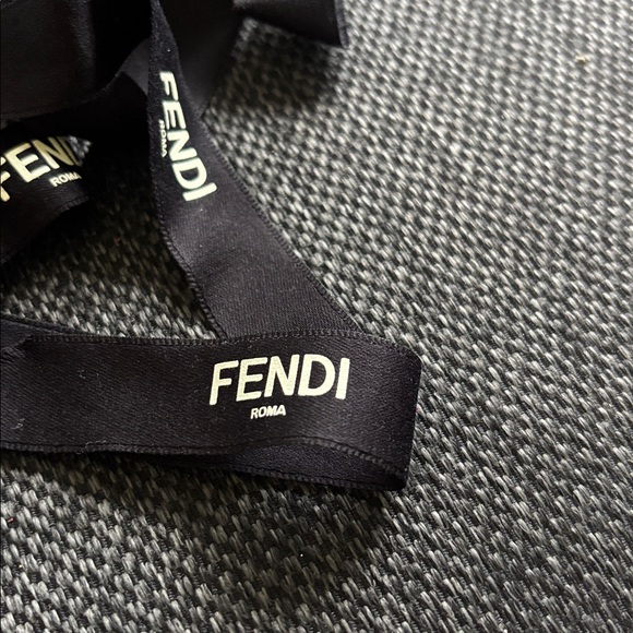 CHANEL White Satin Logo Ribbon - Picture 6 of 12